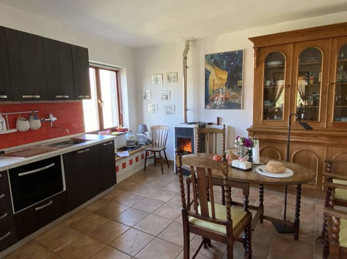 Image No.4-2 Bed House for sale