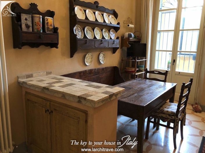 Image No.12-4 Bed House for sale