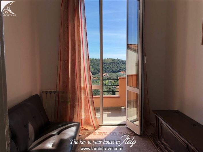 Image No.12-3 Bed House for sale