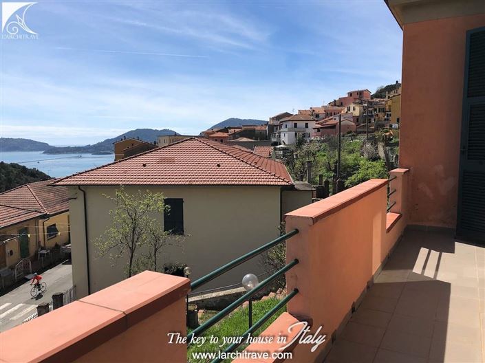 Image No.16-3 Bed House for sale