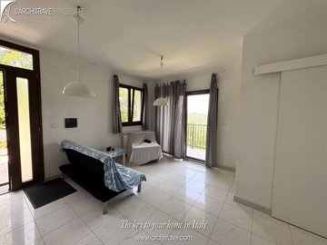 a2ae84ce-d38c-b29a-a534-8b1d25cf66b7