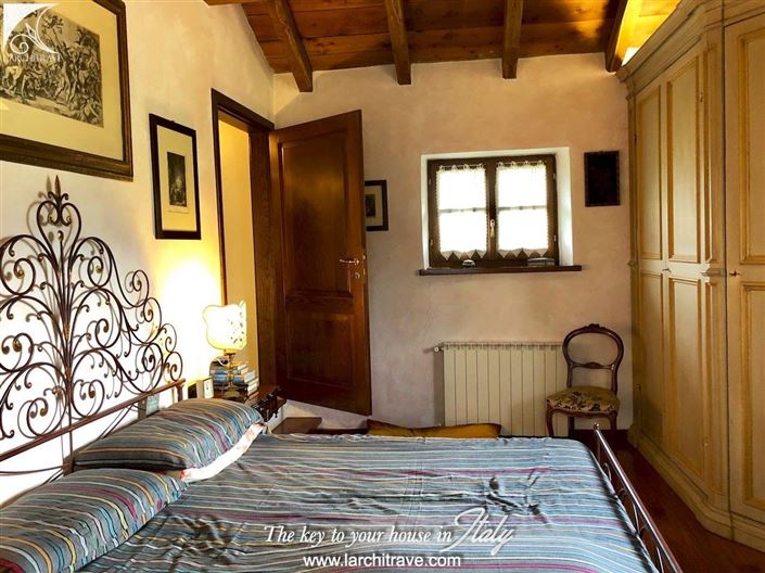 Image No.11-7 Bed Villa for sale