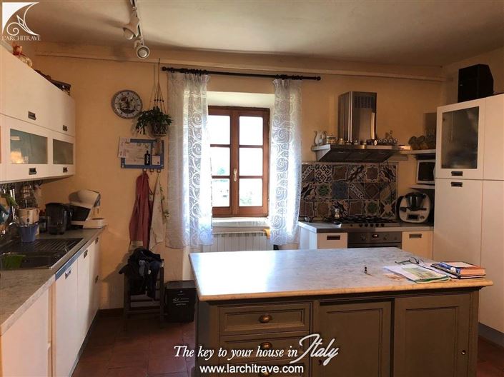 Image No.8-7 Bed Villa for sale