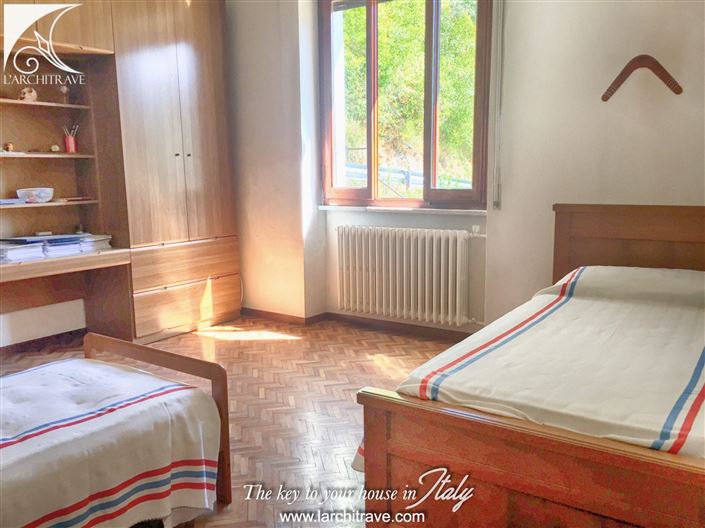 Image No.12-4 Bed Villa for sale