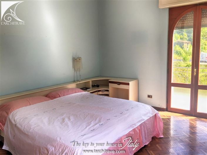 Image No.8-4 Bed Villa for sale