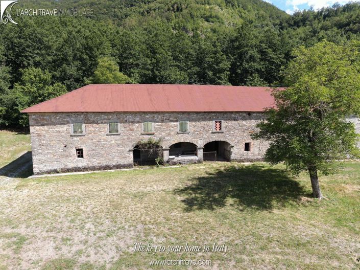 Image No.2-5 Bed Villa for sale