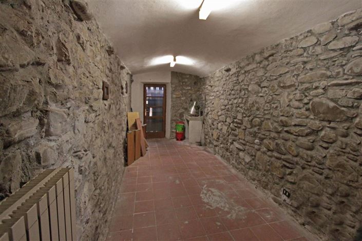 Image No.11-2 Bed House for sale