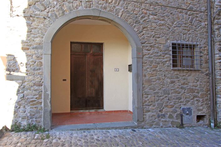 Image No.12-2 Bed House for sale