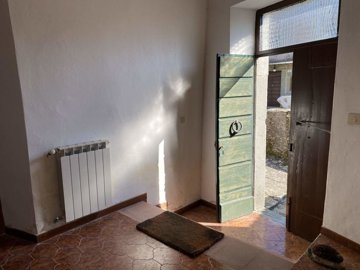 a1c1979a-e17d-3311-5bae-2d3575bacad8