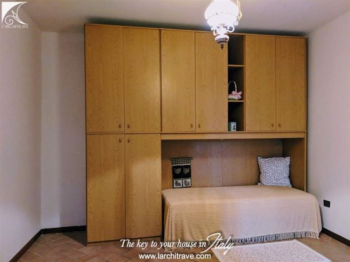 Image No.10-2 Bed House for sale