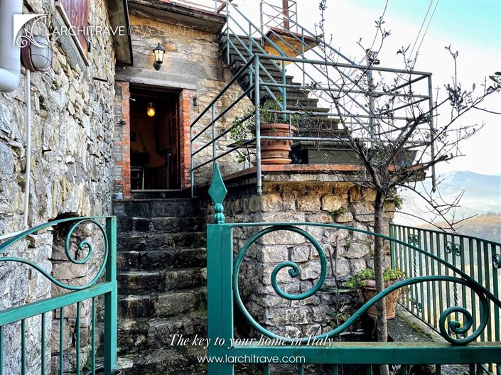 Image No.20-2 Bed House for sale