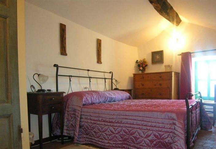 Image No.8-2 Bed House for sale