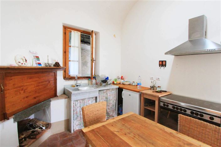 Image No.6-2 Bed House for sale