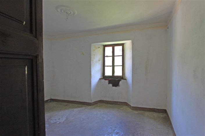Image No.15-5 Bed House for sale