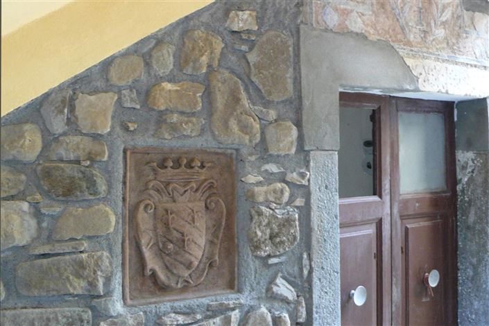 Image No.2-5 Bed House for sale