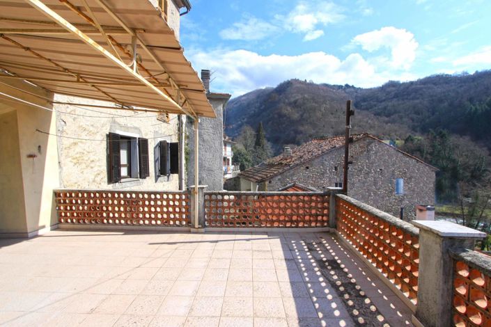 Image No.3-4 Bed House for sale