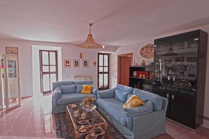 Image No.5-4 Bed House for sale