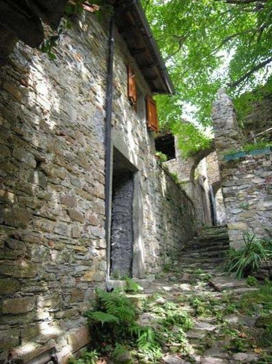 Image No.21-10 Bed Villa for sale