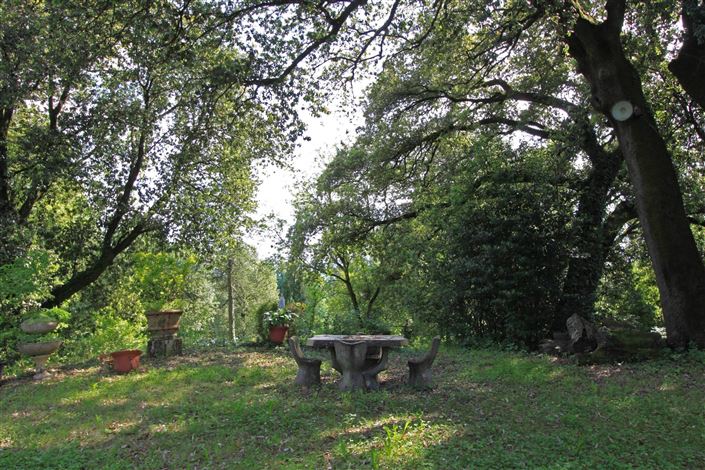 Image No.18-15 Bed Villa for sale