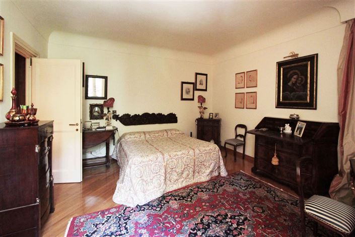 Image No.15-6 Bed Villa for sale