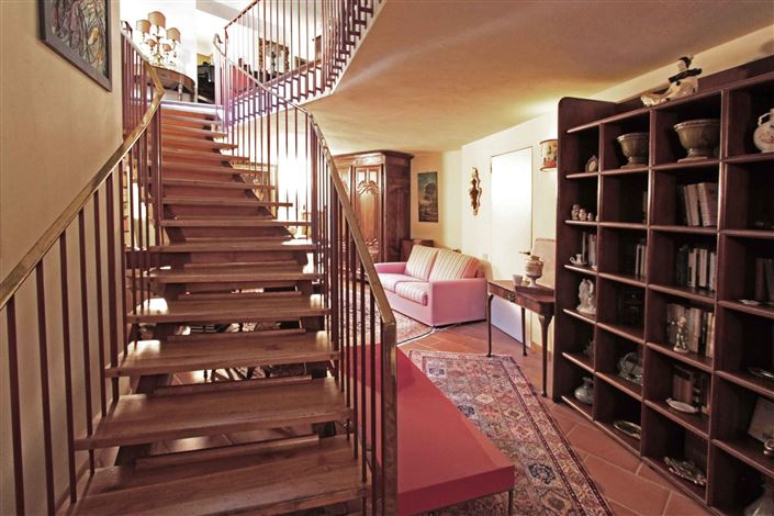 Image No.22-6 Bed Villa for sale