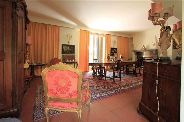 Image No.3-6 Bed Villa for sale