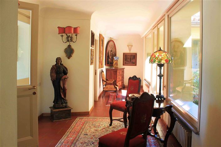 Image No.6-6 Bed Villa for sale