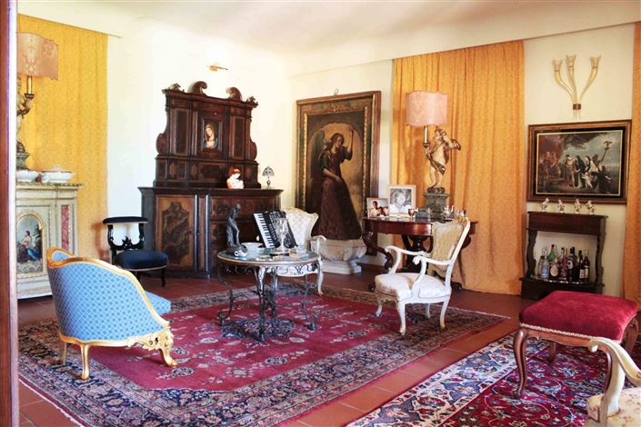 Image No.8-6 Bed Villa for sale