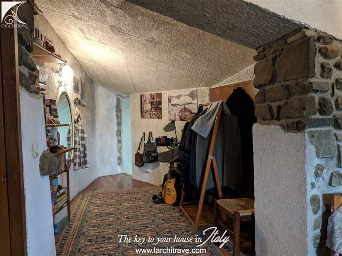 Image No.12-3 Bed House for sale