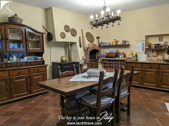 Image No.18-3 Bed House for sale