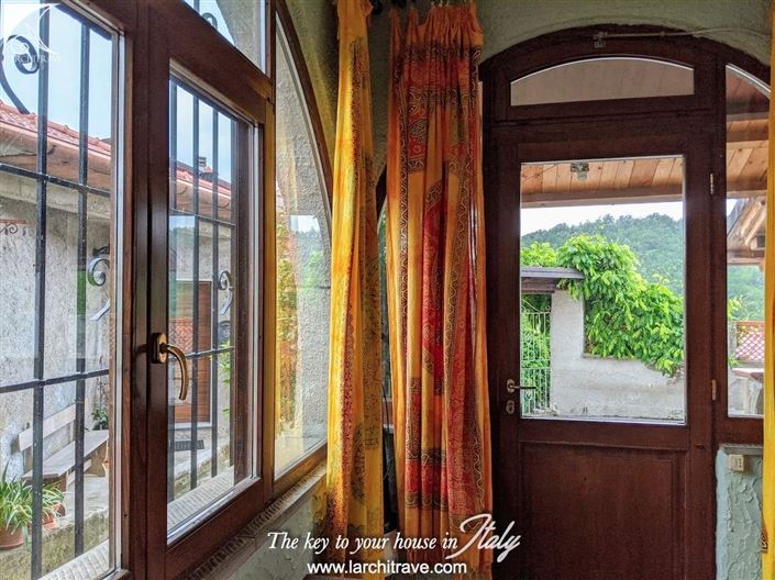 Image No.6-3 Bed House for sale