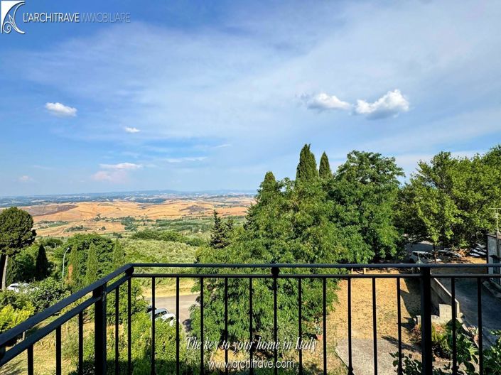 Image No.14-2 Bed House for sale