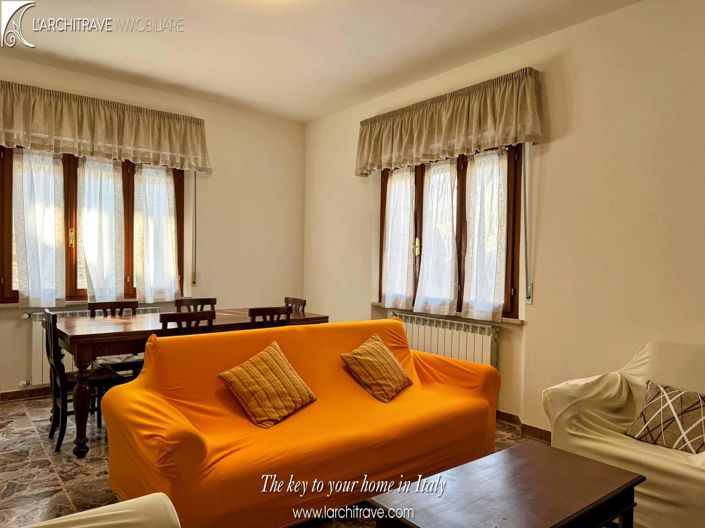 Image No.3-2 Bed House for sale