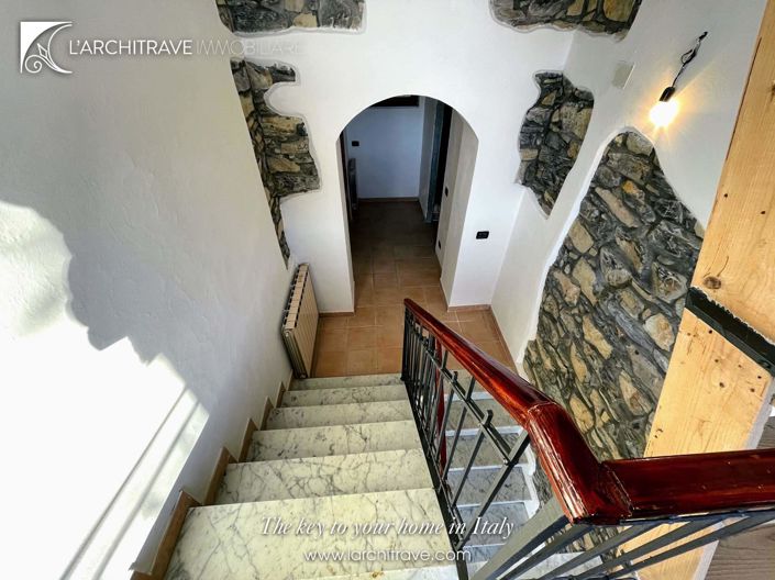 Image No.10-3 Bed Villa for sale