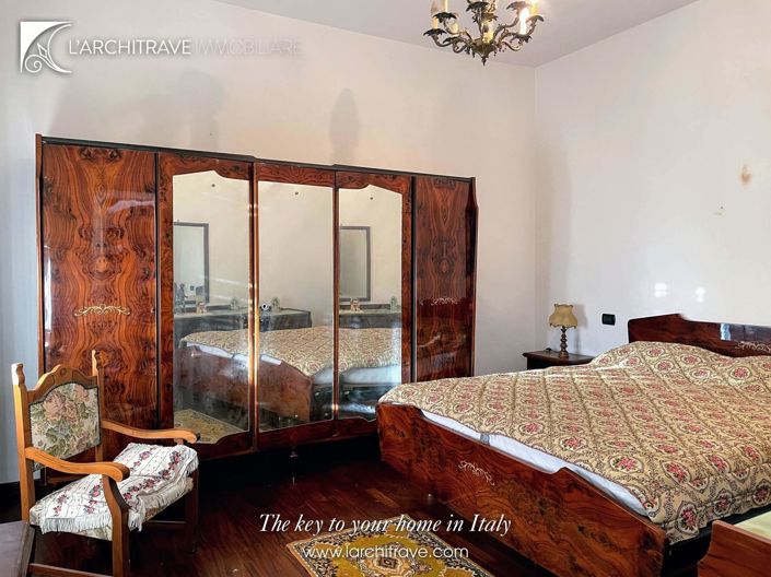 Image No.11-3 Bed Villa for sale