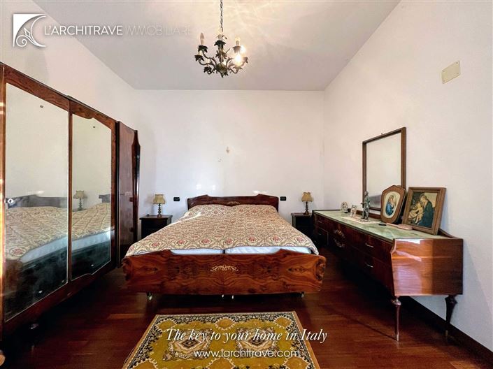 Image No.14-3 Bed Villa for sale