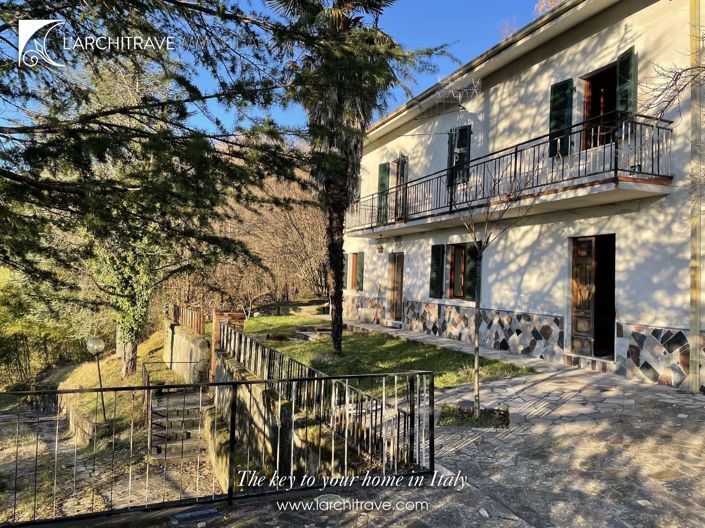 Image No.17-3 Bed Villa for sale