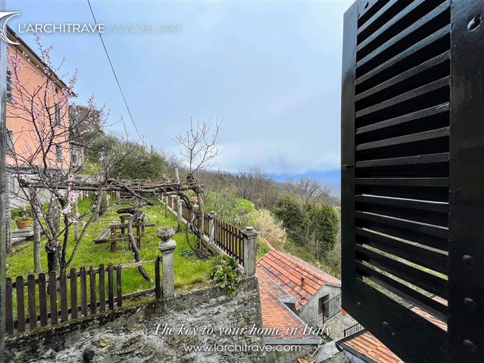 Image No.19-3 Bed House for sale