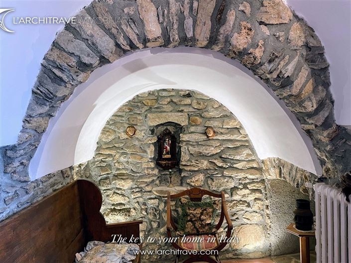 Image No.26-3 Bed House for sale