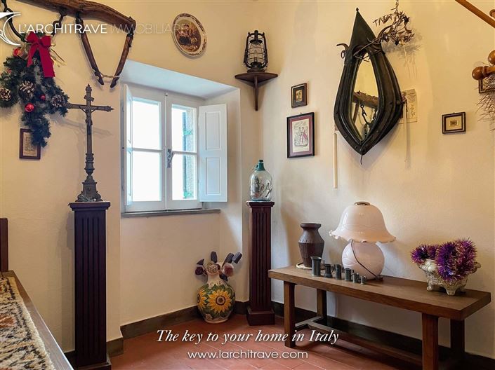 Image No.6-3 Bed House for sale