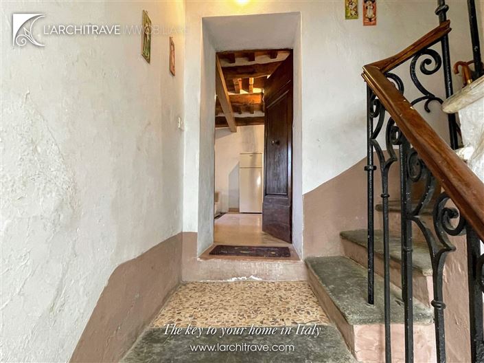 Image No.17-2 Bed House for sale