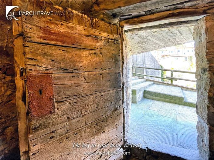 Image No.27-2 Bed House for sale