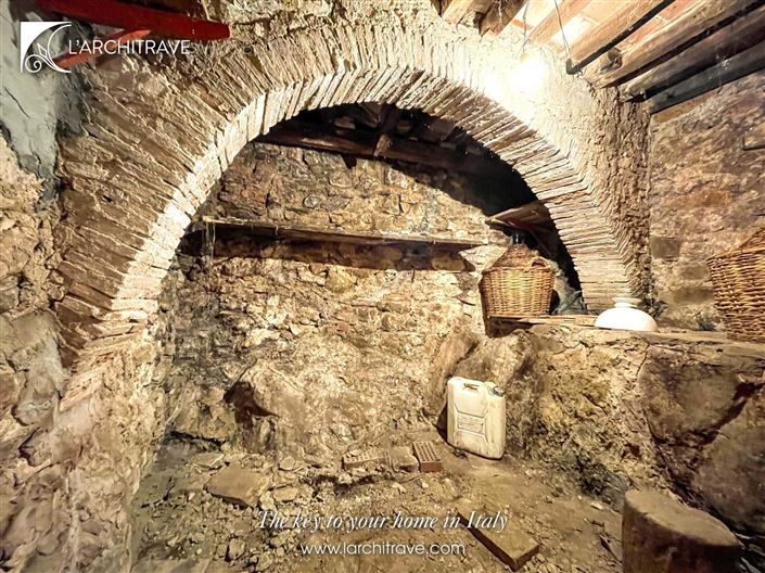 Image No.28-2 Bed House for sale