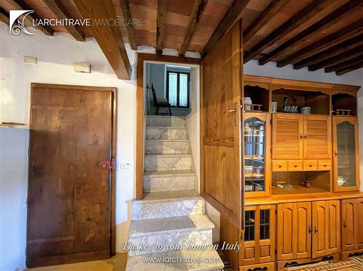 Image No.6-2 Bed House for sale