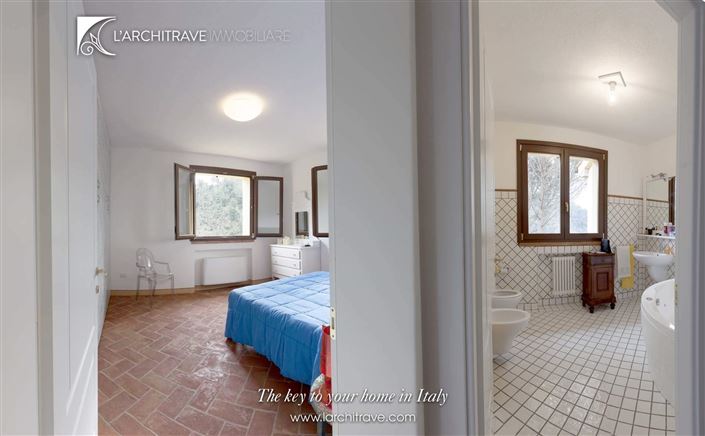 Image No.16-5 Bed Villa for sale