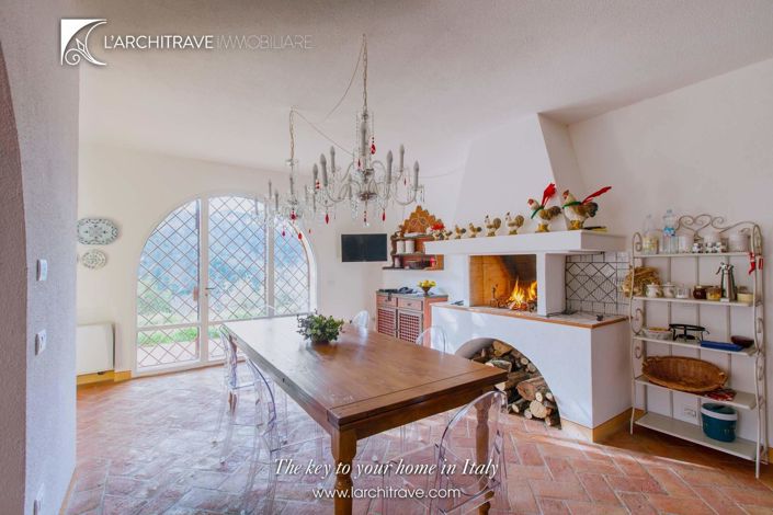 Image No.6-5 Bed Villa for sale