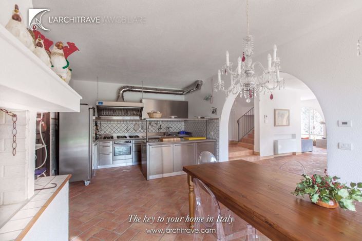 Image No.8-5 Bed Villa for sale