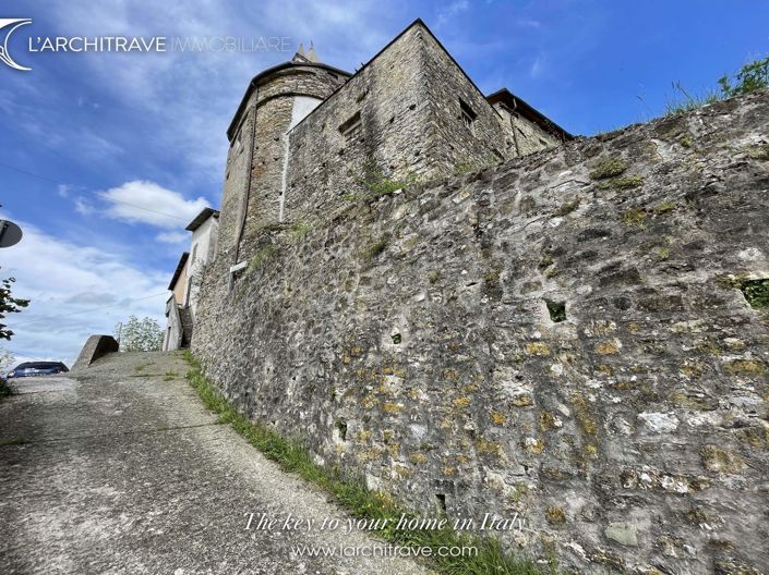 Image No.18-2 Bed House for sale