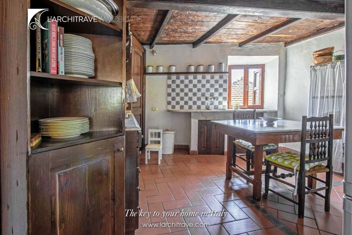 Image No.11-3 Bed House for sale