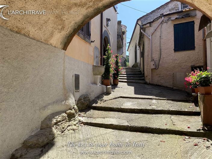 Image No.2-3 Bed House for sale